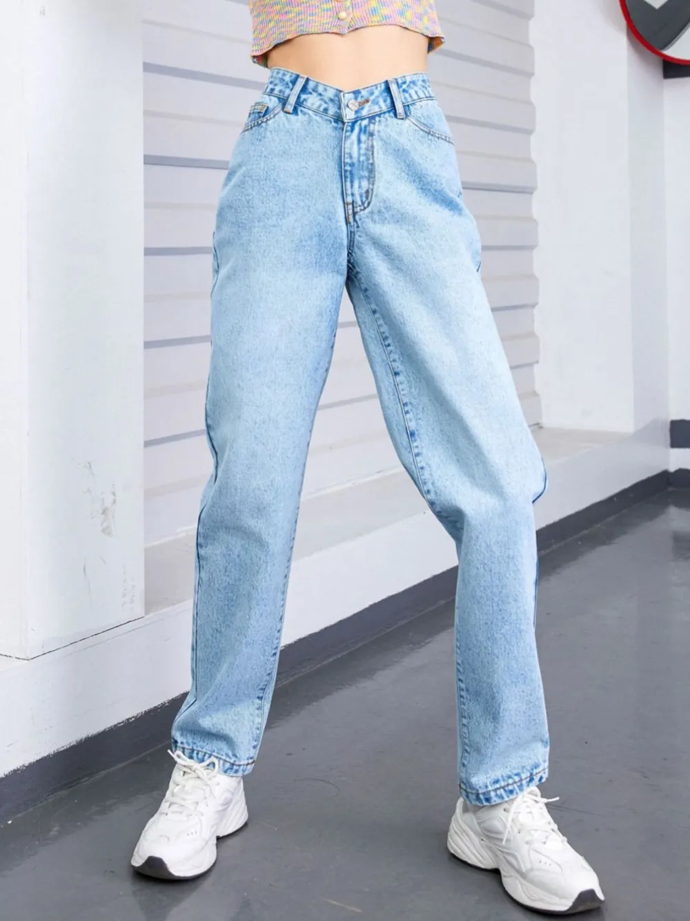 Elevated Washed Pocketed Stretch Straight Leg Jeans