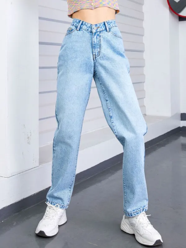 Elevated Washed Pocketed Stretch Straight Leg Jeans