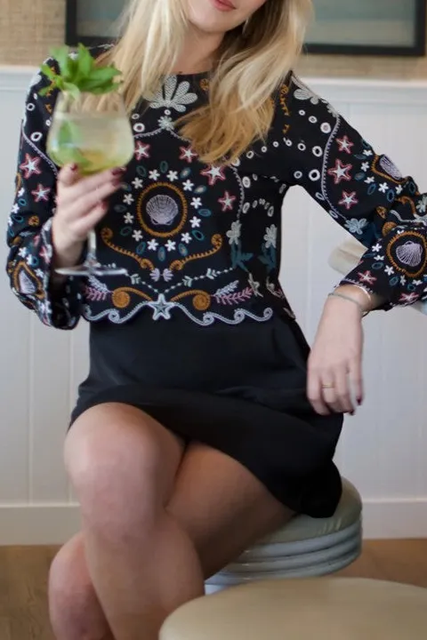 Women's Black Geo Print Long Sleeve Mesh Top
