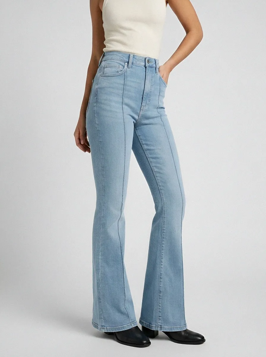 High-Waist Seamed Women's High-Waist Stretch Flare Jeans