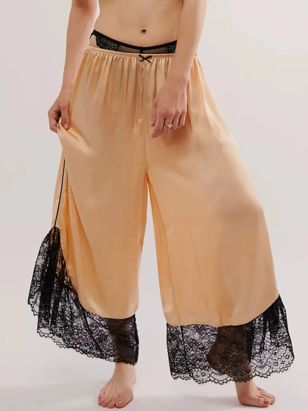 Relaxed Lace Detail Wide Leg Pants