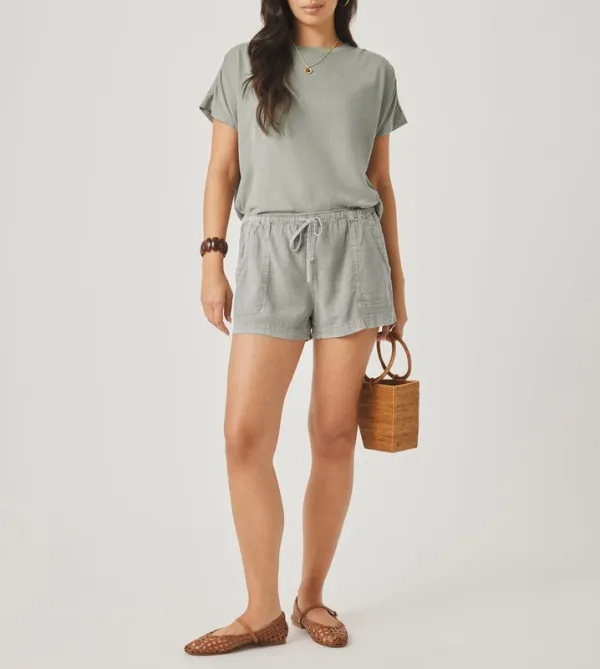 Textured Gentle Short Shorts