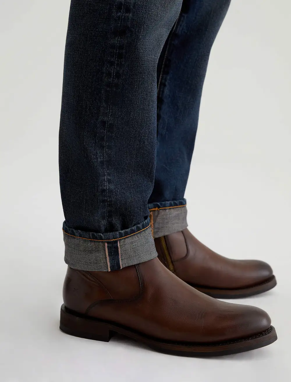 Men's Modern Slim Mid Rise Rigid Jeans