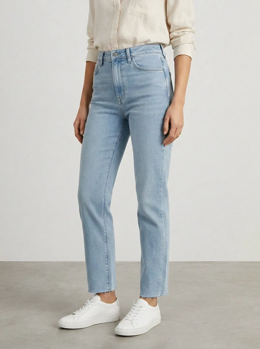 Modern High-Rise Vintage-Wash Women's Straight-Leg Jeans