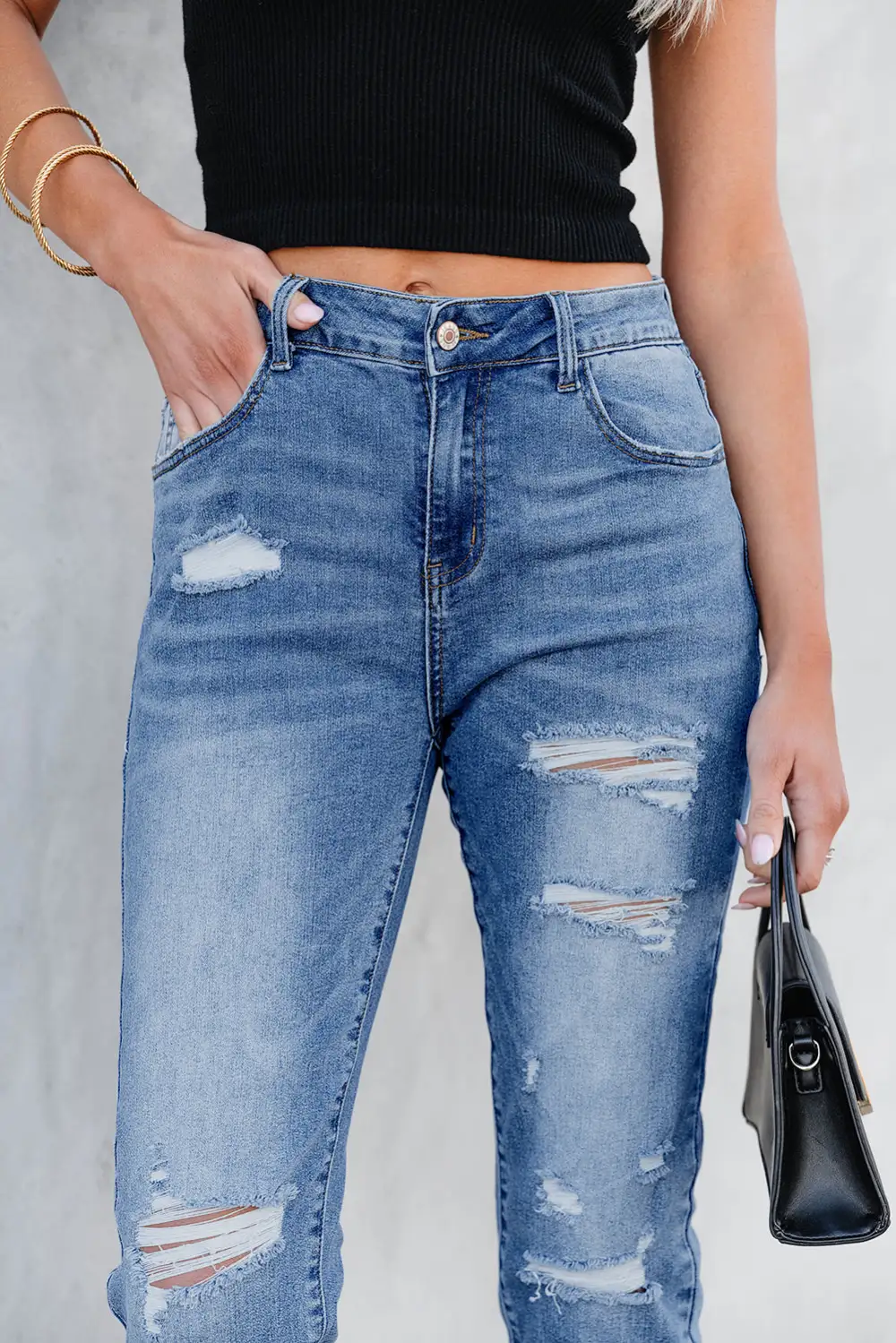 Women's Skinny Distressed Capri Jeans