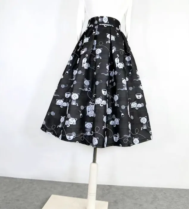 Embroidered Cat Motif Skirt