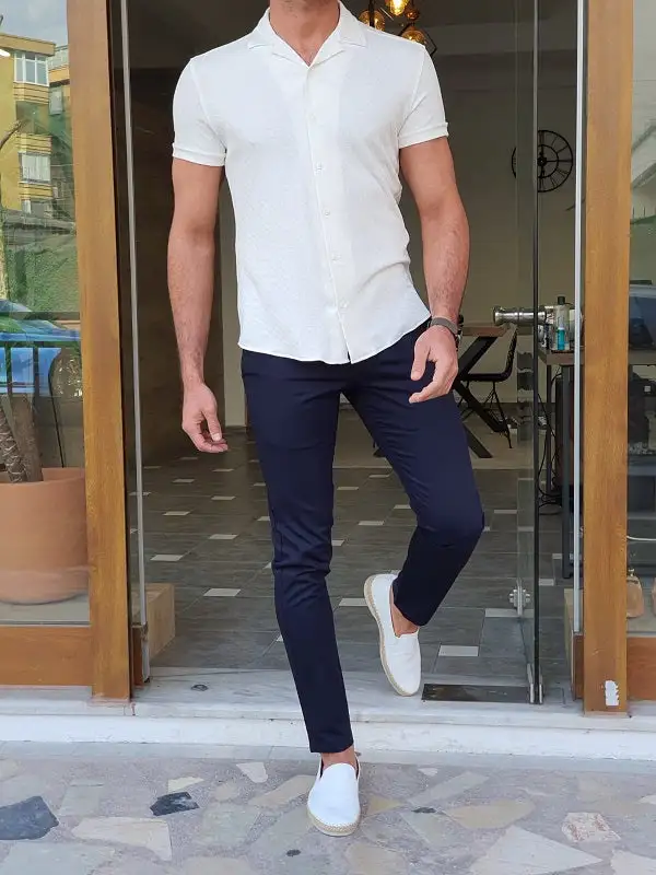 Modern Short Sleeve Slim Fit T-Shirt