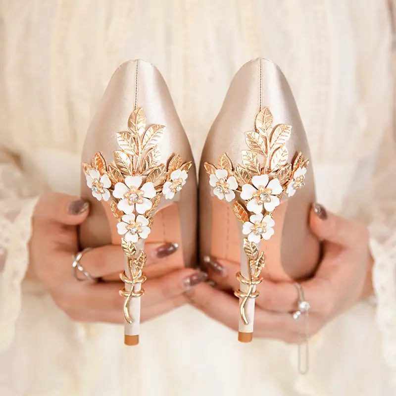 Pointed Toe Stiletto Heel Floral Detail Bridal Style High Heels