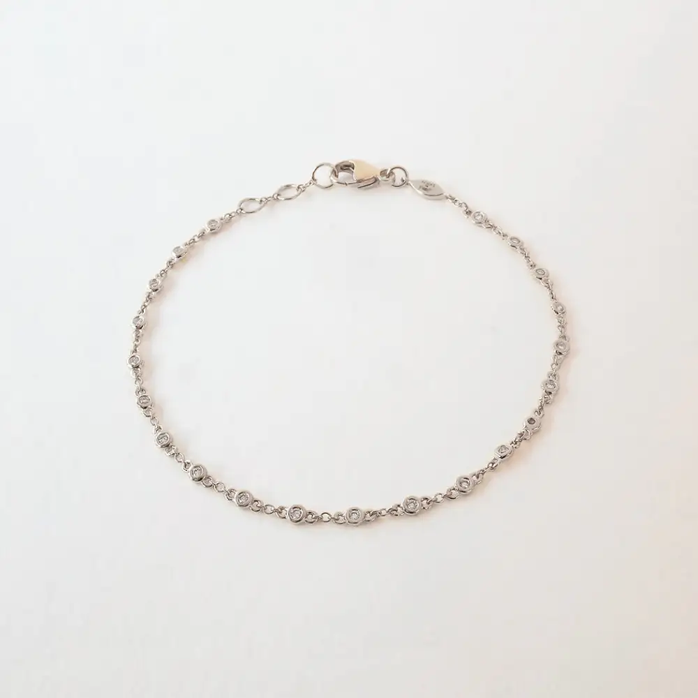 Minimal Classic Diamond Bracelet