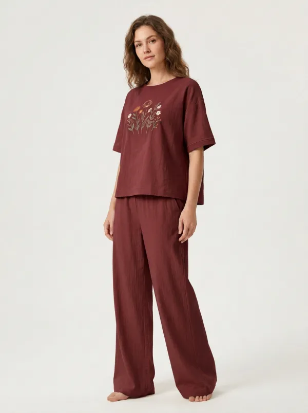 Women's Boxy Floral Embroidered Crewneck T-Shirt And Straight-Leg Trouser Two-Piece Set