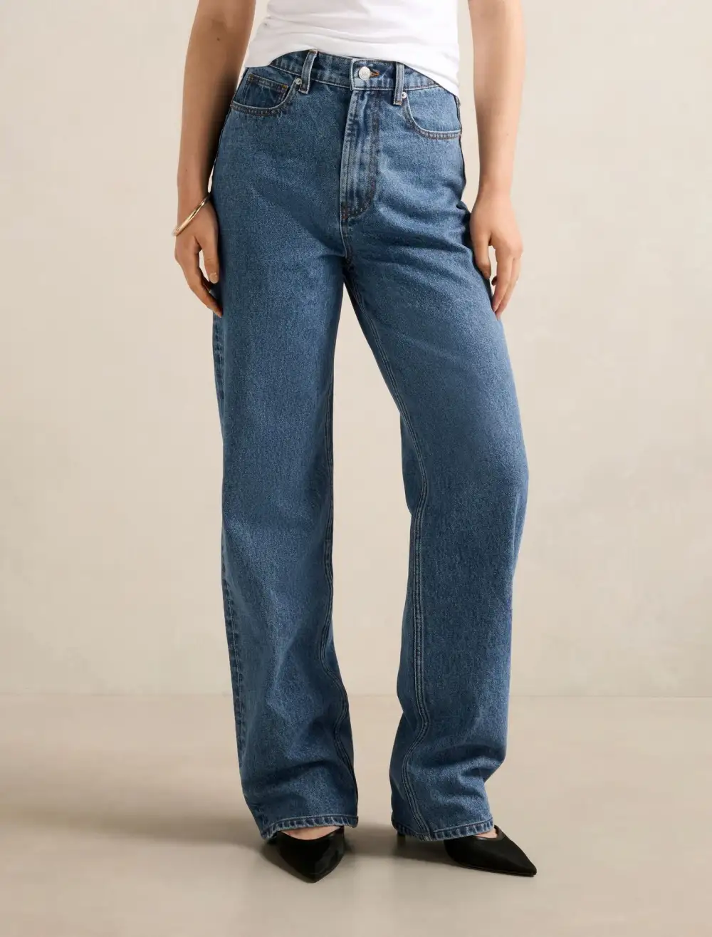 Light Wash Straight Leg Jeans