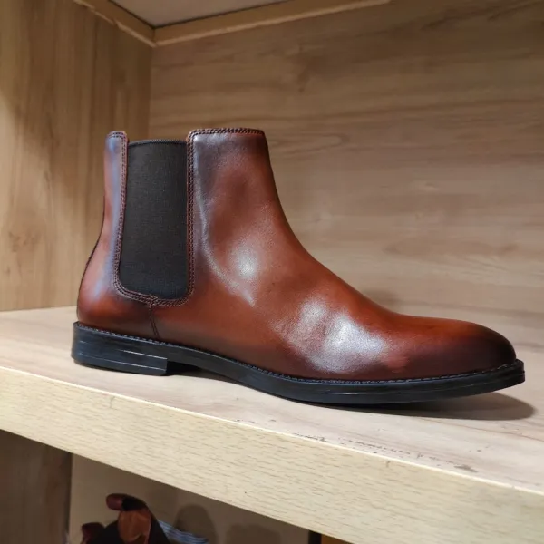 Men's Relaxed Everyday Pull On Leather Chelsea Boots