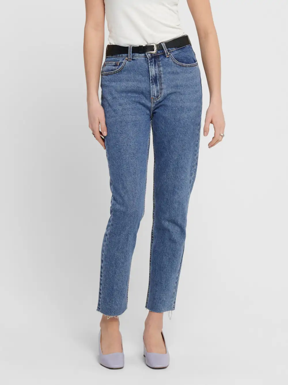 Modern Cropped Everyday Jeans