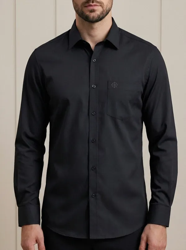 Men's Non-Iron Cotton Compass Logo Embroidered Button-Down Shirt