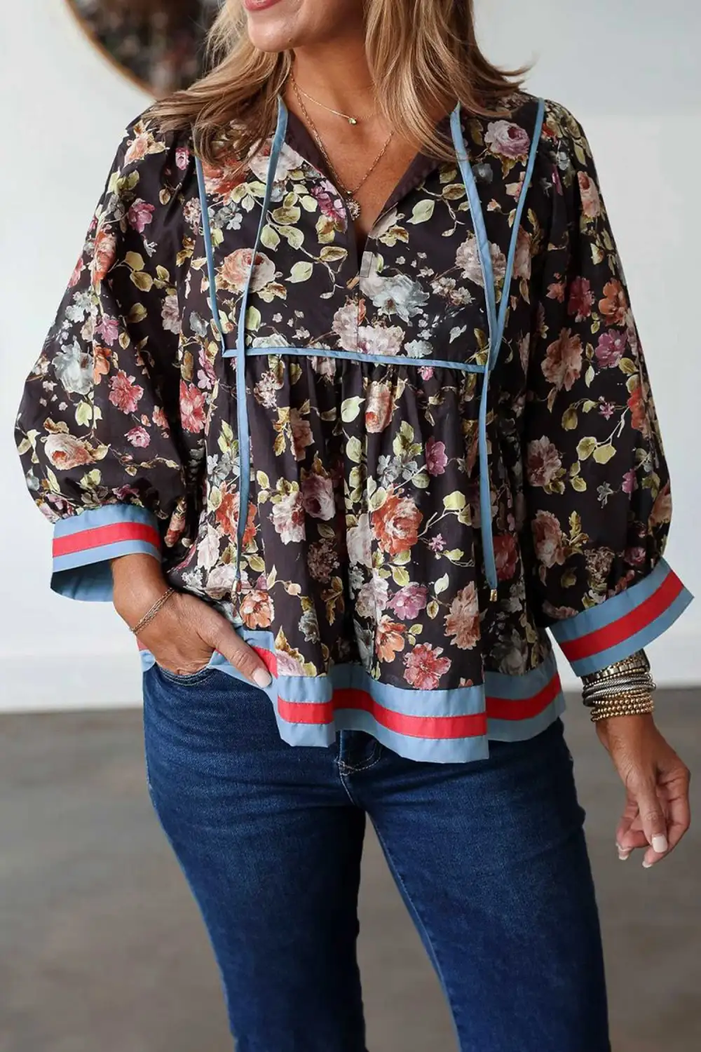 Women's Floral Print V Neck Bracelet Sleeve Top