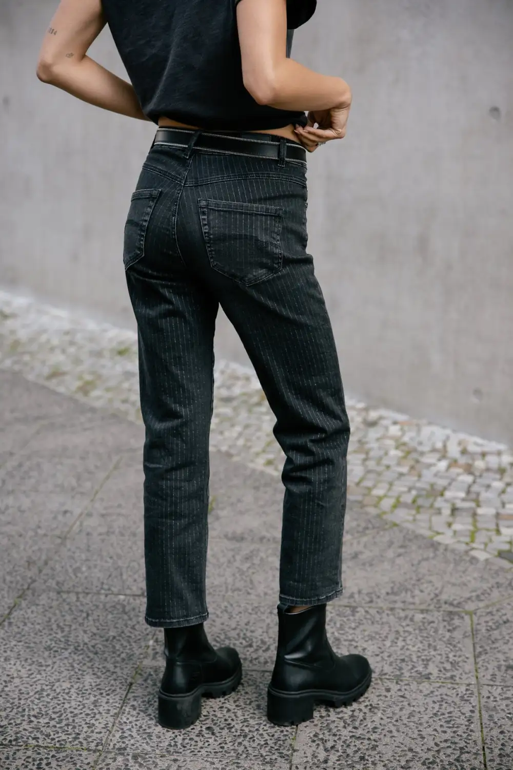 Women's Classic Contemporary Denim Jeans