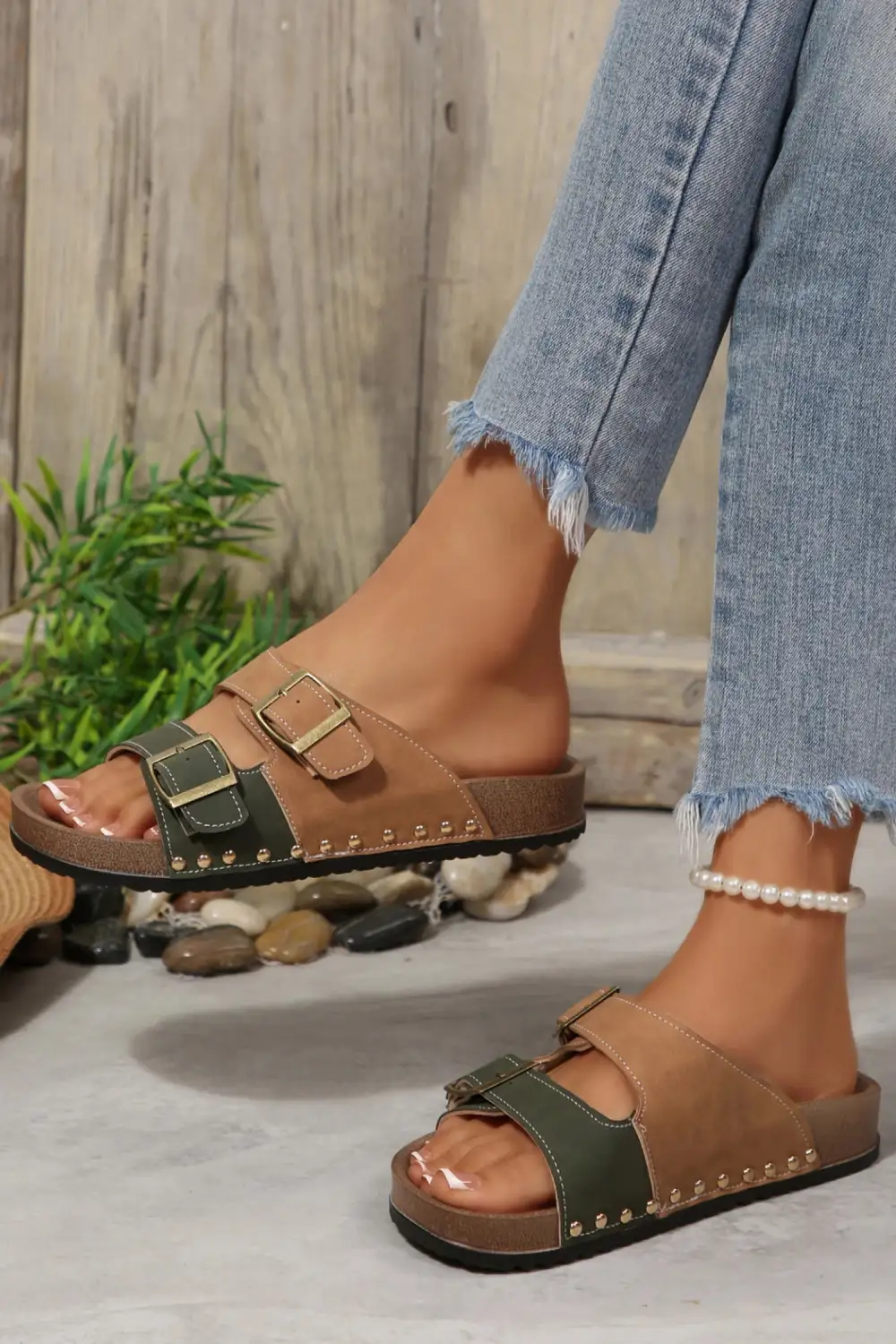 Studded Leather Buckle Strappy Flat Sandals