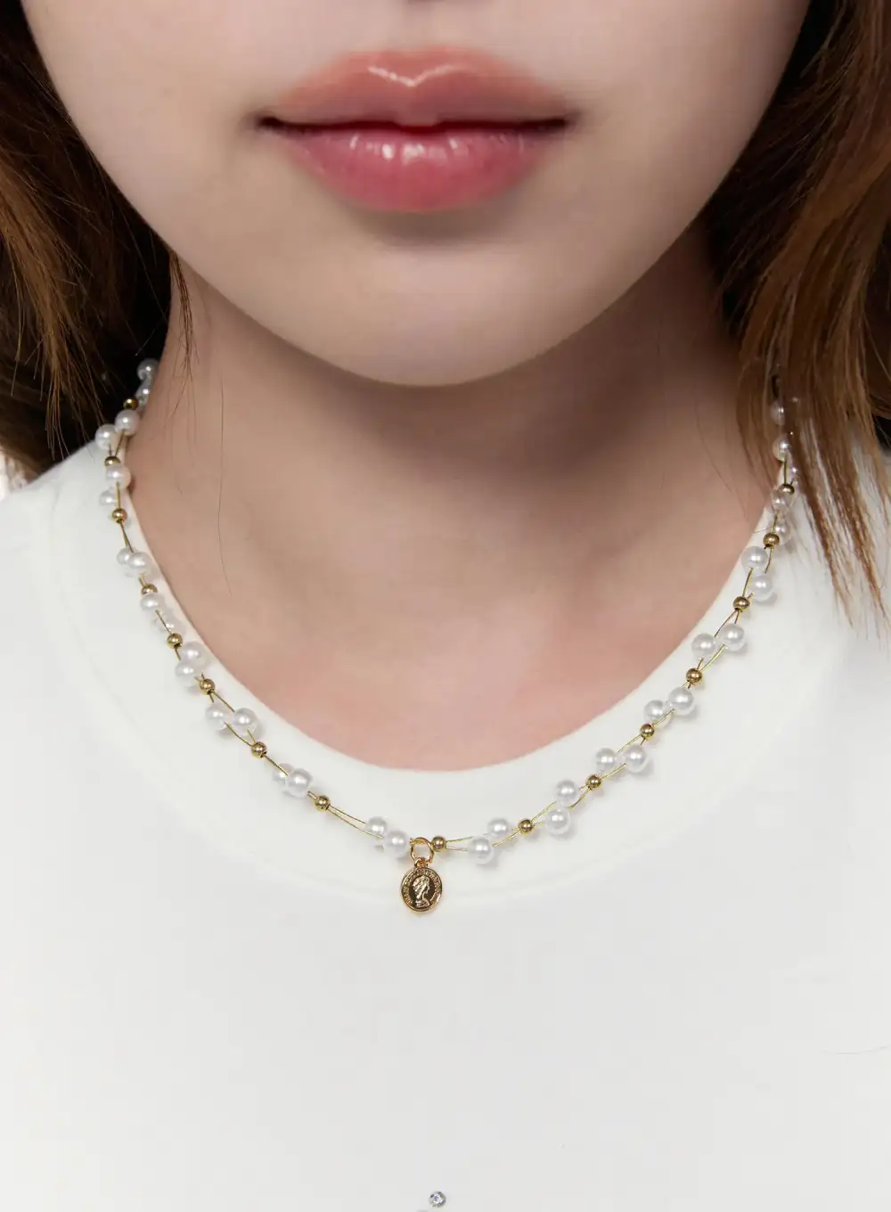 Faux Pearl Pendant Necklace