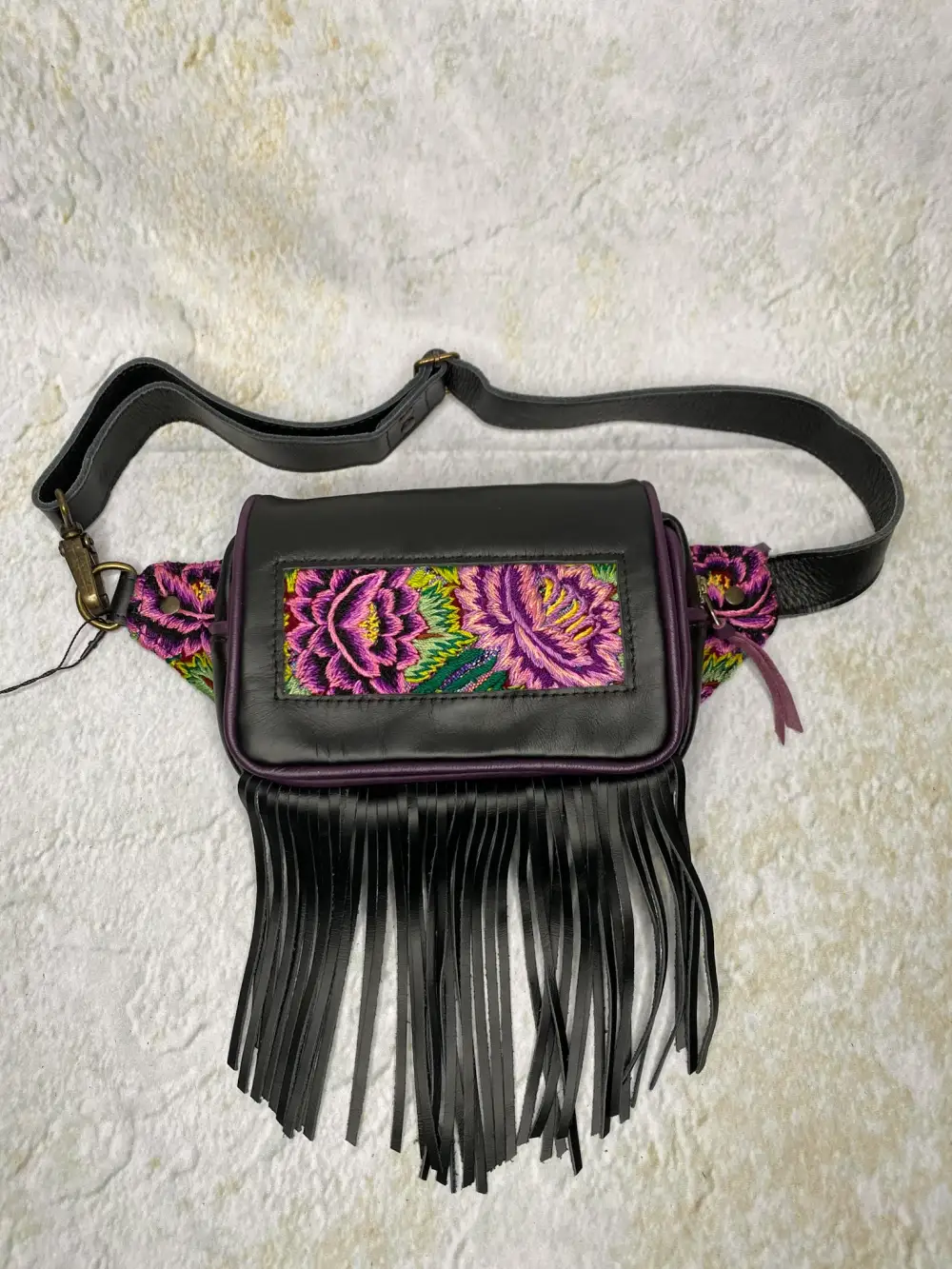Minimal Form Fanny Pack
