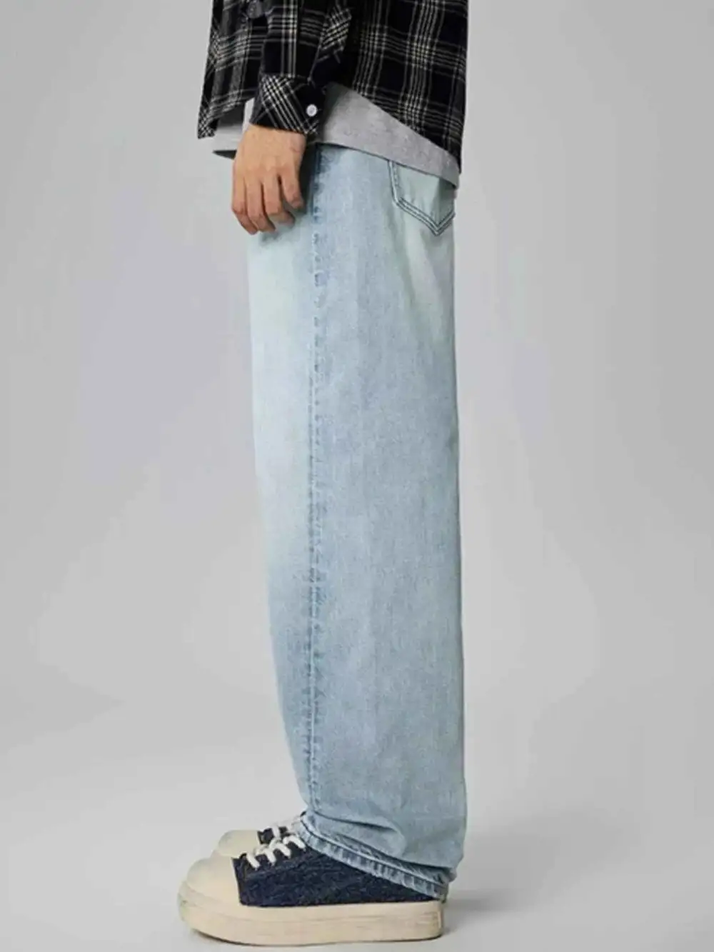 Modern Wash Straight Leg Jeans