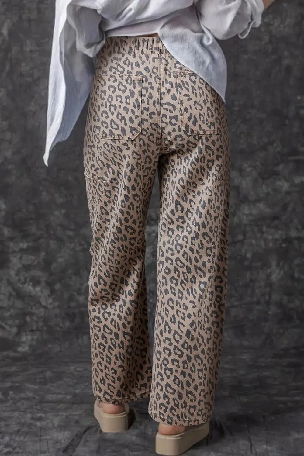 Leopard Printed Drawstring Waist Pocketed Wide Leg Jeans