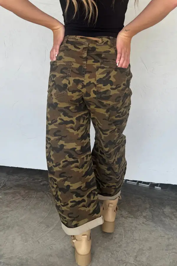 Women's Camouflage Print Retro Grommet Tie Waist Loose Jeans
