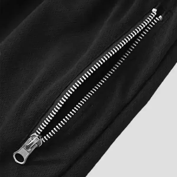 Men’s casual athletic shorts with zippered pockets