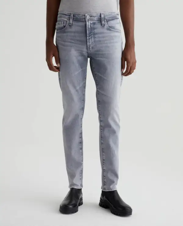 Men's Refined Relaxed-Fit Jeans