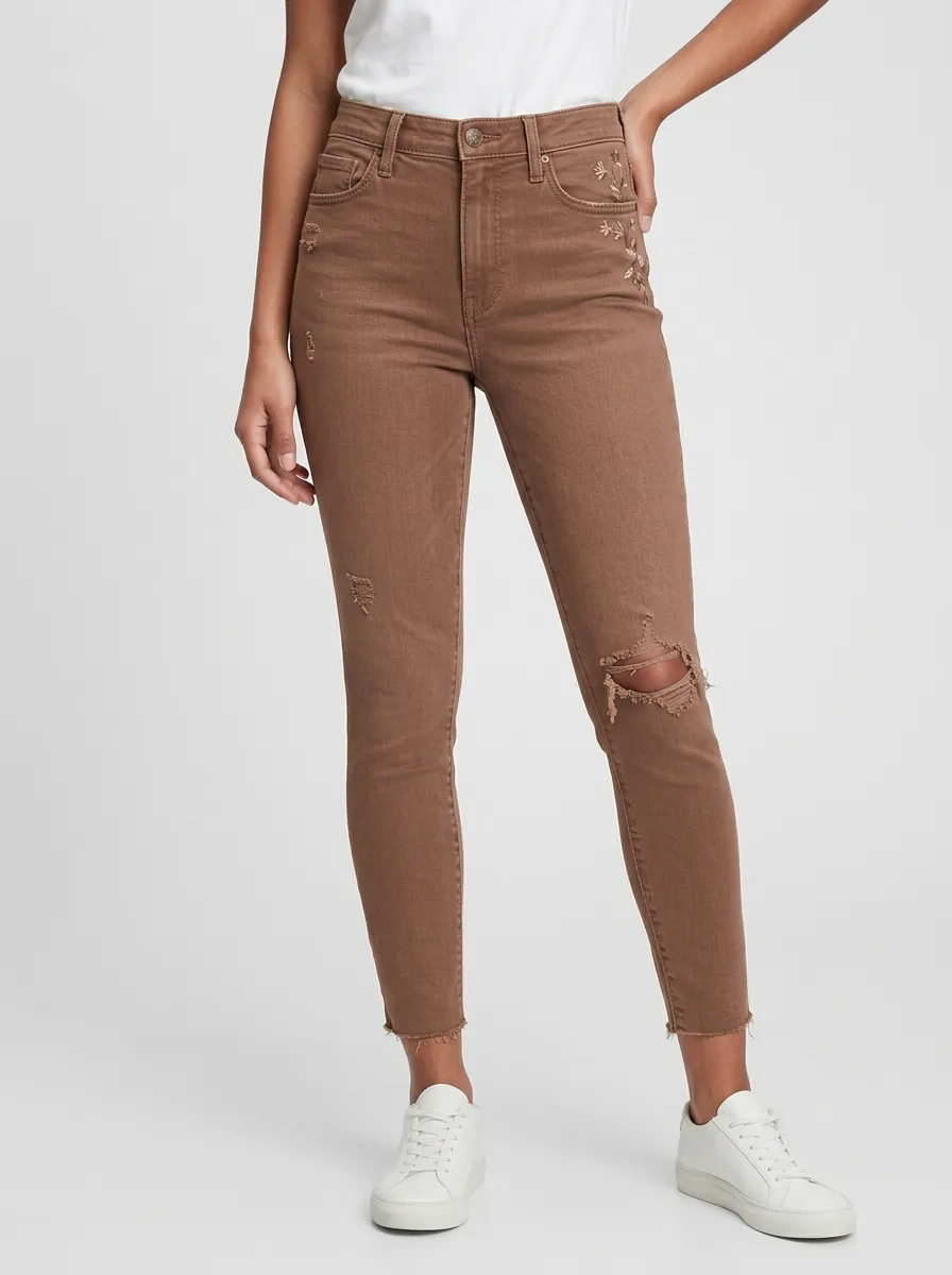 Women's Floral Embroidered Distressed Slim Jeans