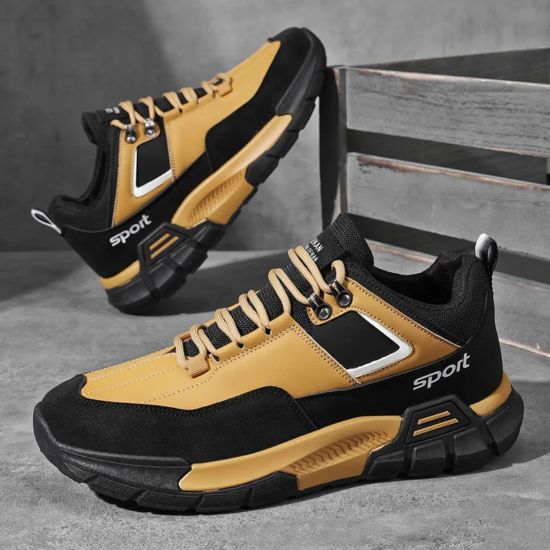 Men's Roomy Toe Trail Shoes