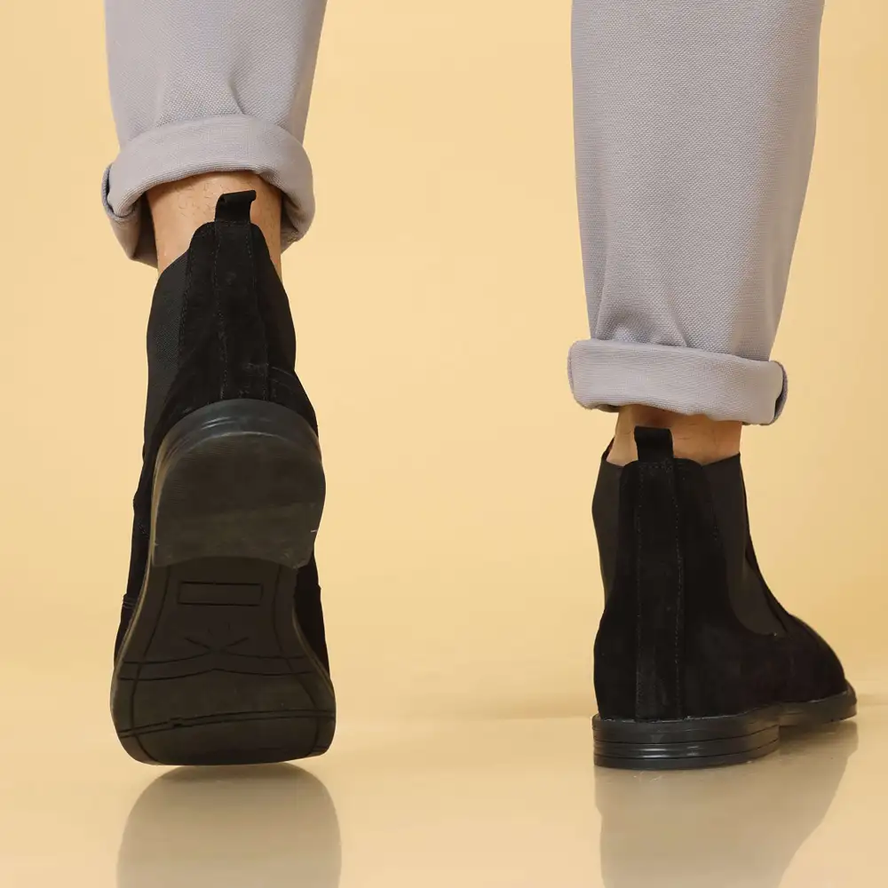 Men's Country Inspired Leather Chelsea Boots