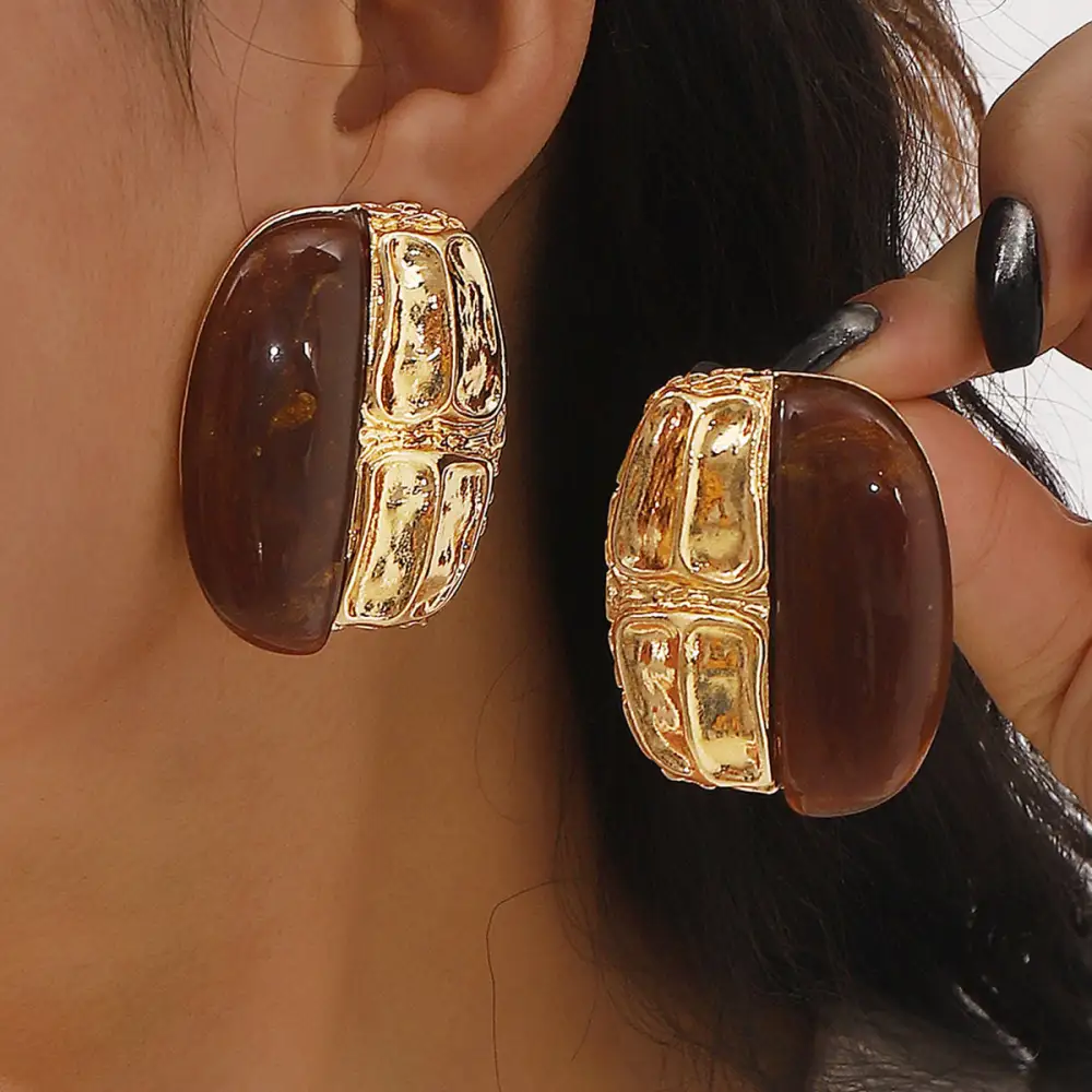Retro Geometric Stud Resin Earrings