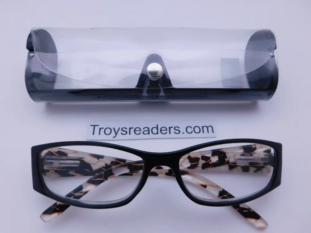 Beautiful Shell Reading Glasses with Matching Case