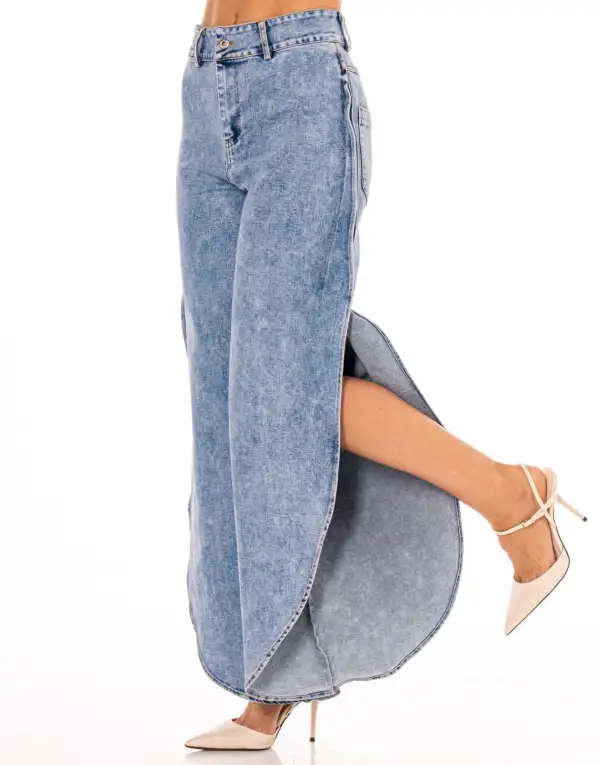 Relaxed Statement Wide Leg Jeans