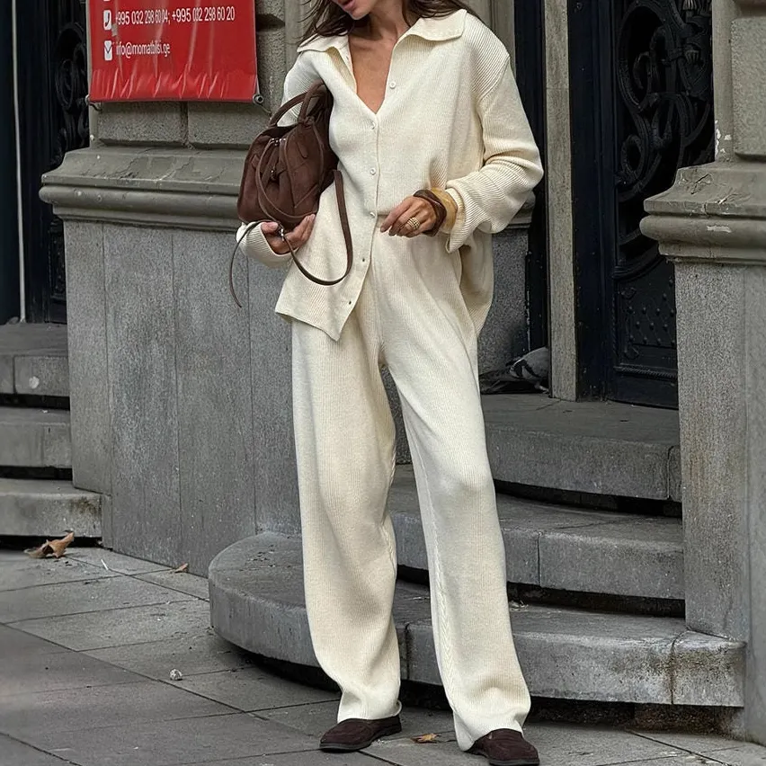 Relaxed Ribbed Sweater And Pants Set With Collar