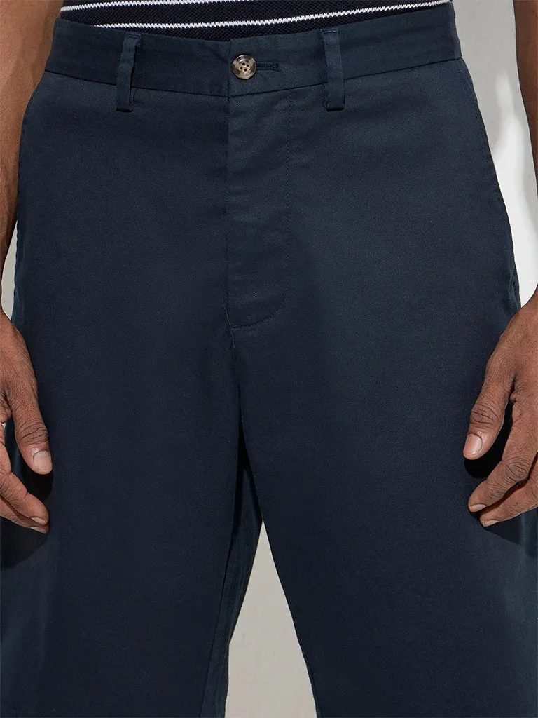 Man's Loose Mid-Rise Cotton-Blend Shorts