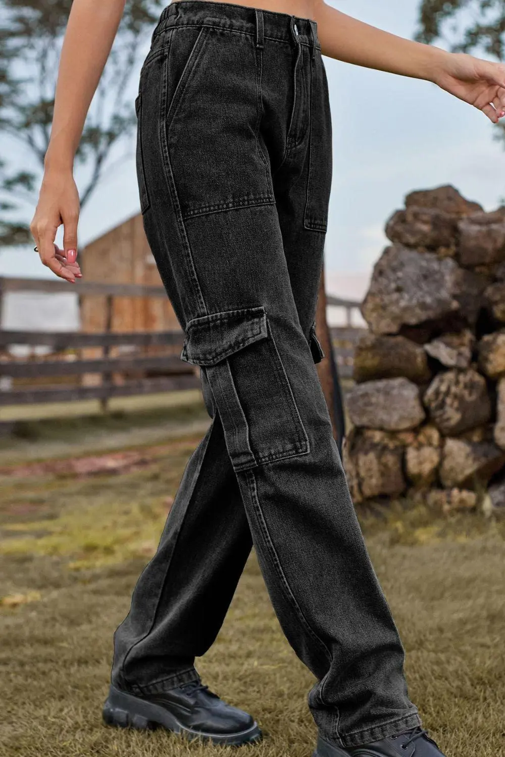 Washed Loose Fit Pocketed Denim Jeans