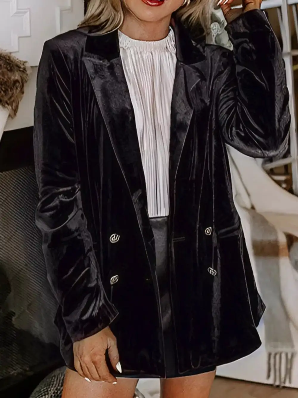 Everyday Velvet Lapel Collar Button Up Blazer
