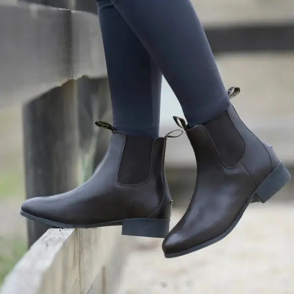 Minimal Leather Comfort Riding Boots