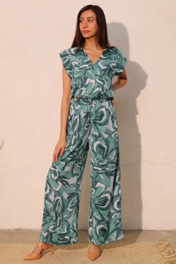 Everyday Petals Pocket Pants