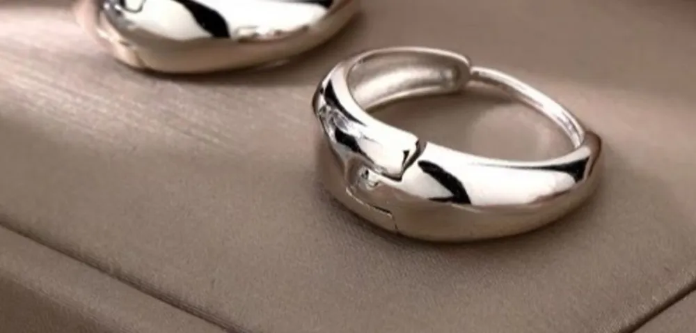 Lightweight Hoop Earrings