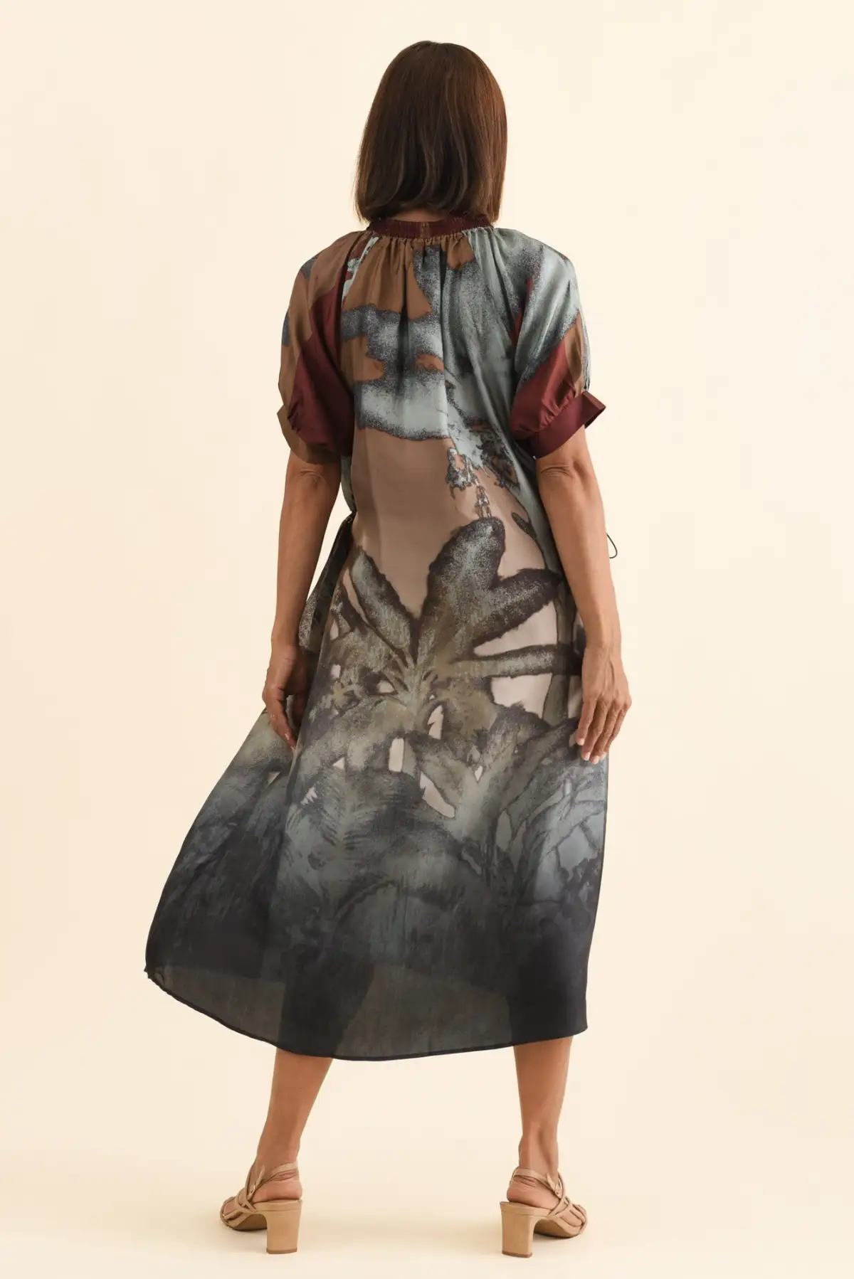 Below-Knee Floral Silk Pocket Puff-Sleeve Round-Neck Half-Sleeve Dress