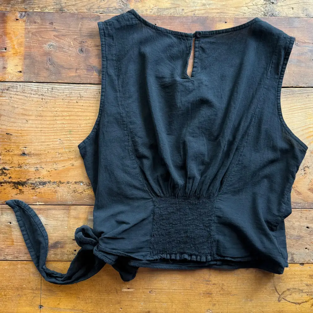 Sleeveless Cinched Waist Blouse