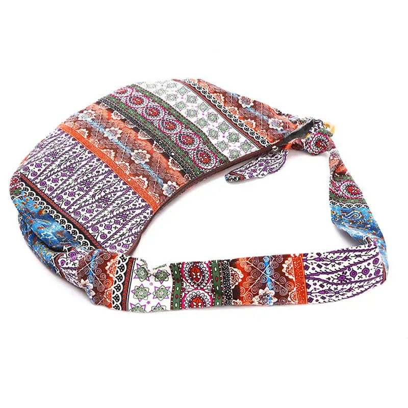 Artisan Detailed Shoulder Bag