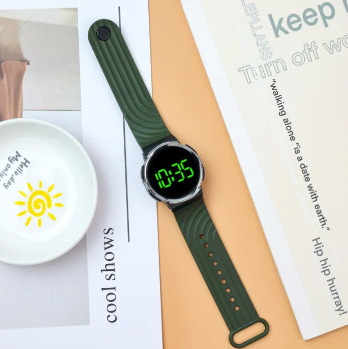 Student Silent Digital Watch, Green LED Backlight, Fashion Minimalist Round Dial Sports LED Wrist Watch