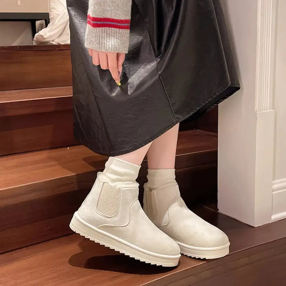 Textured Round Toe Platform Boots