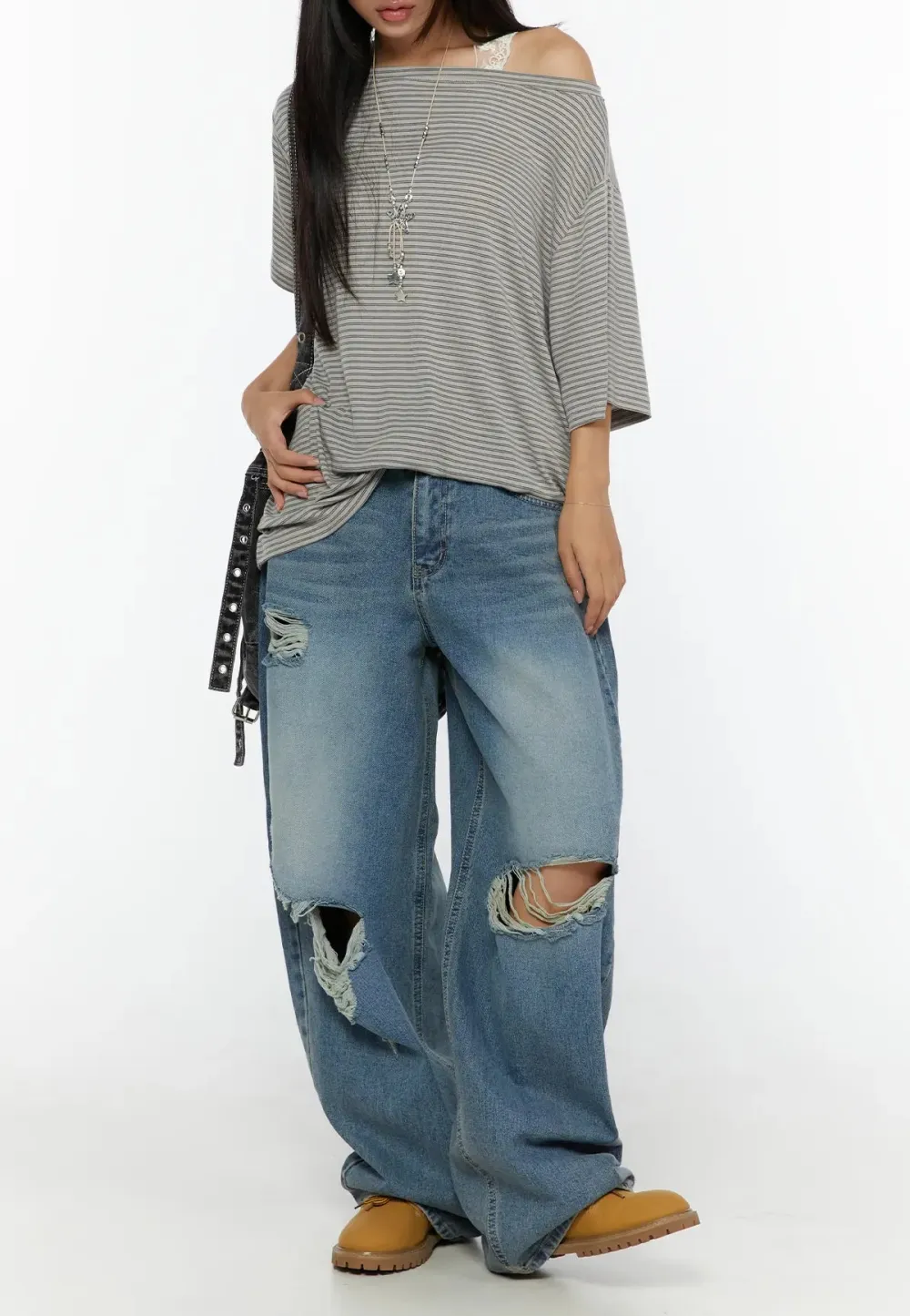 Wide-Fit Rip Jeans