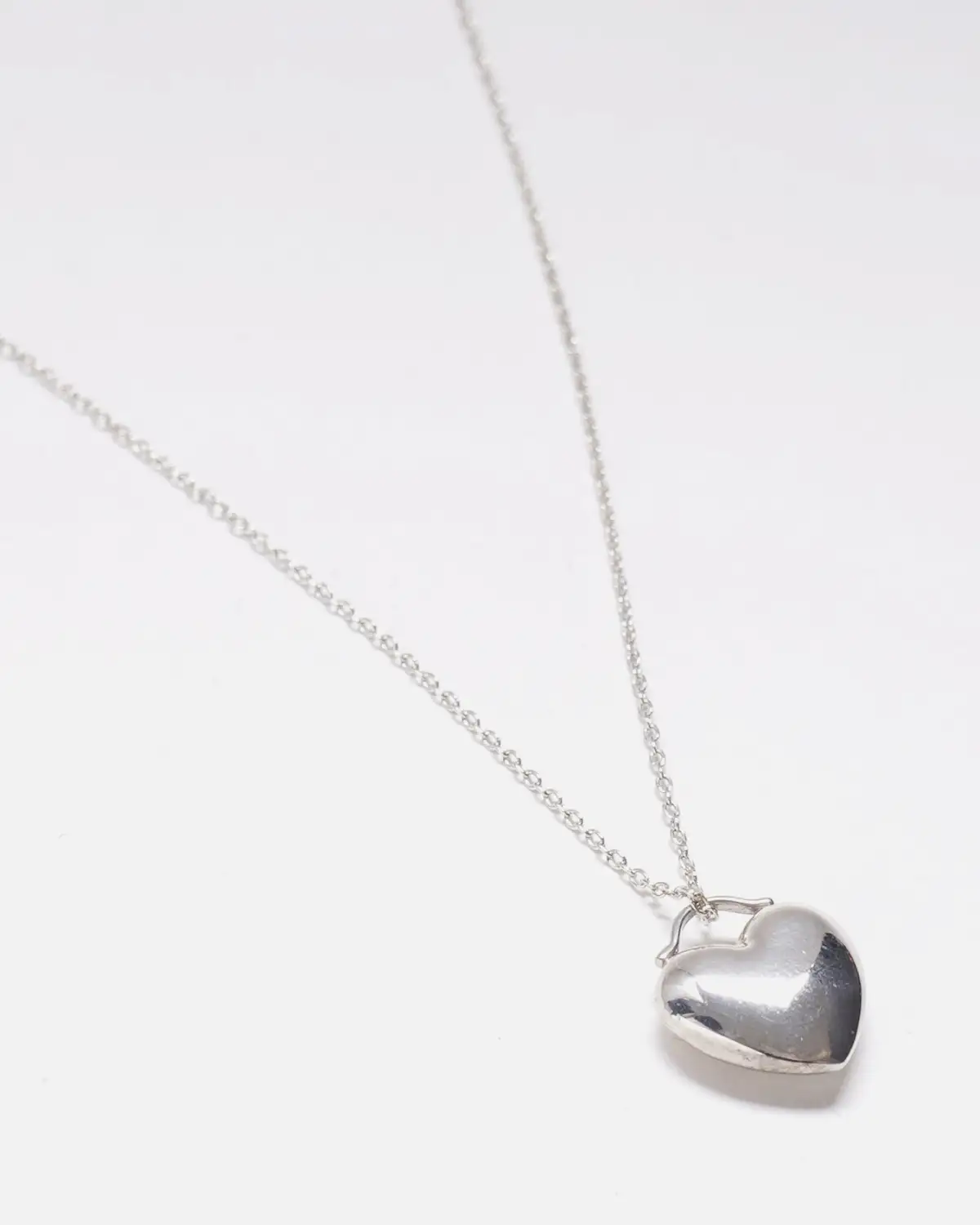 Refined Heart Necklace