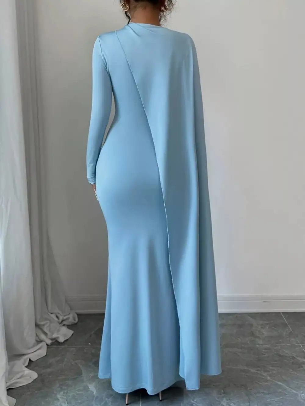 Structured Shape Ruched Long Sleeve Maxi Dress