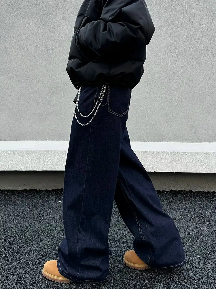 Relaxed Straight-Leg Jeans